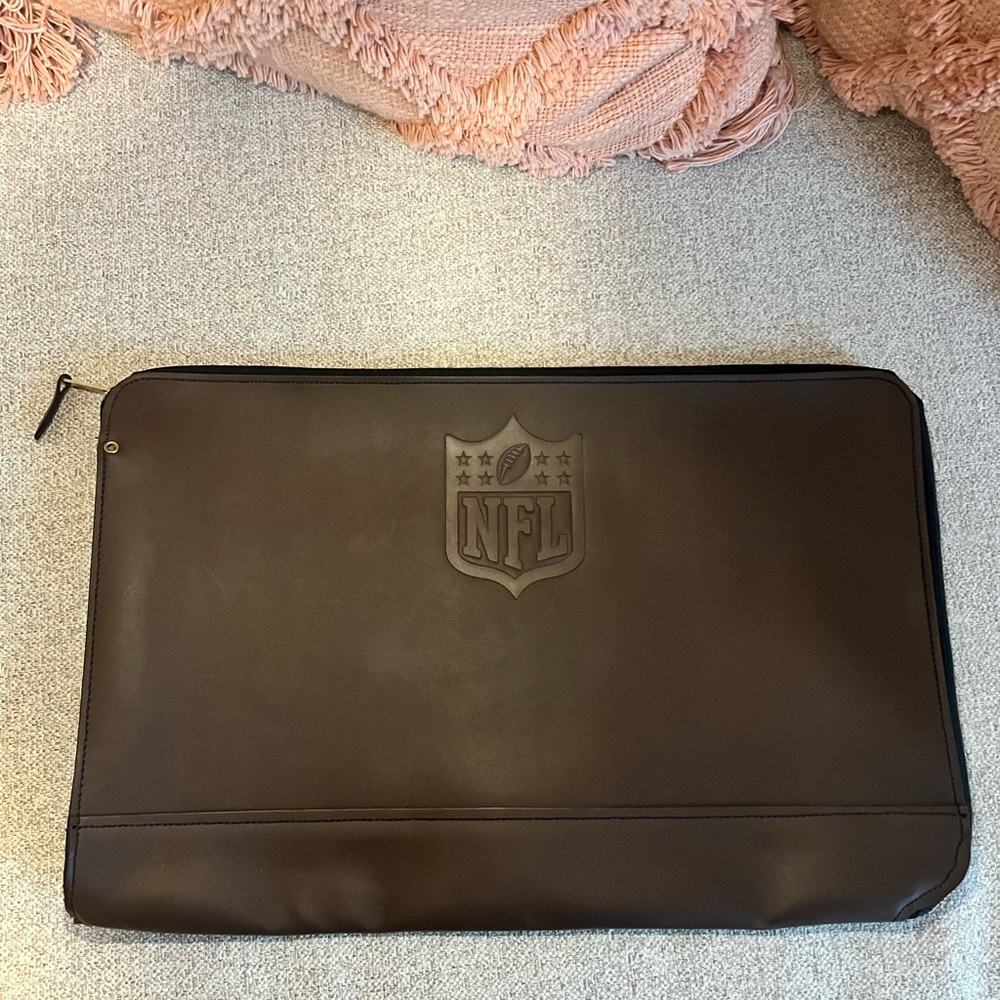 RARE leather NFL issued document/laptop holder